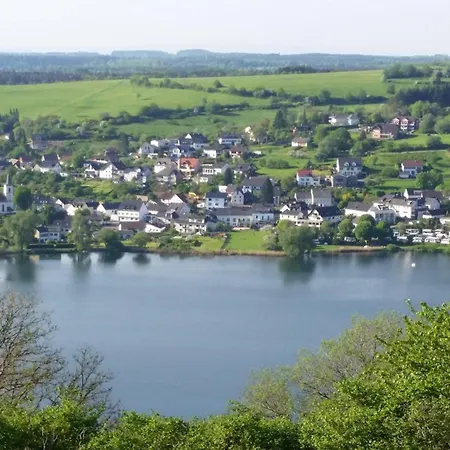 Holiday home Eifelhoehe Mit Maarpanorama Schalkenmehren