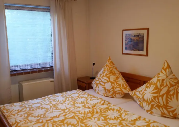 Eifelhoehe Mit Maarpanorama Schalkenmehren